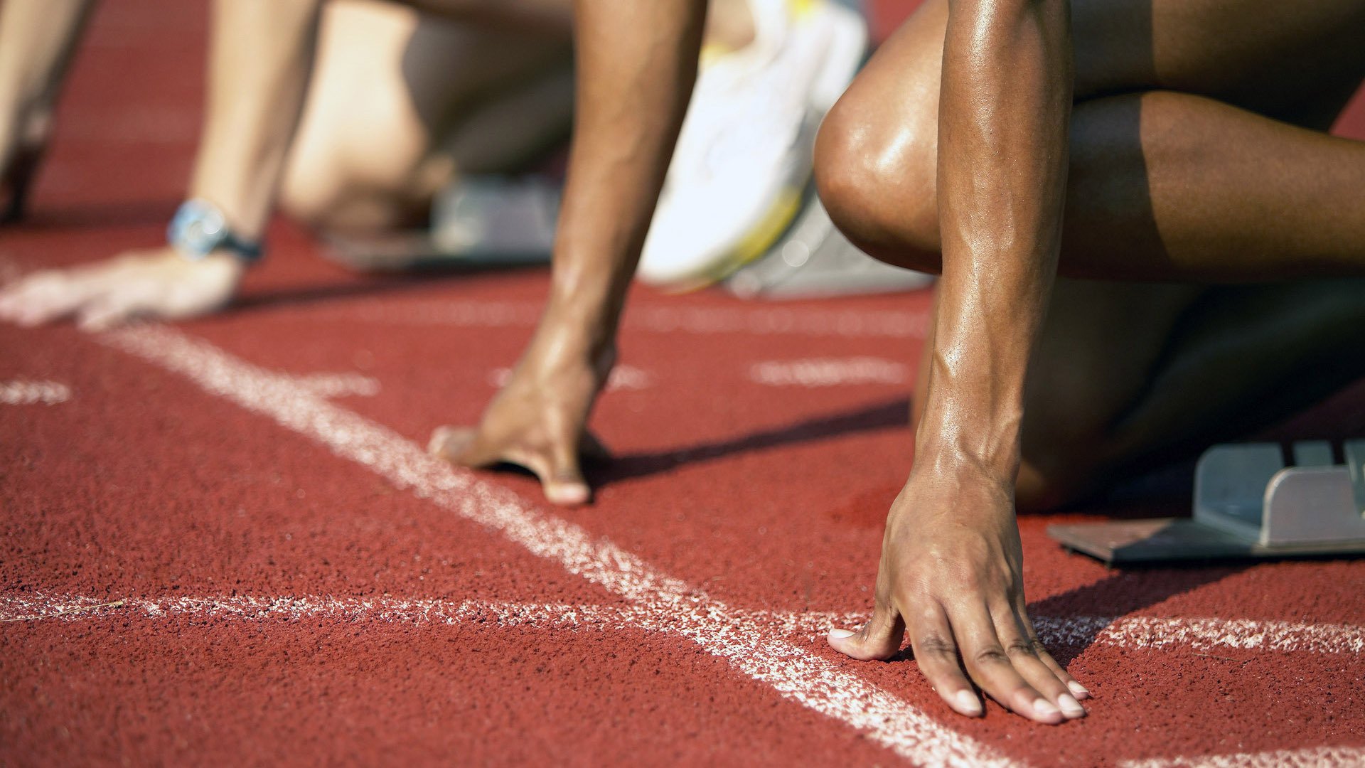 长板滑行比赛：风驰电掣的青春赛道，长板滑行技巧