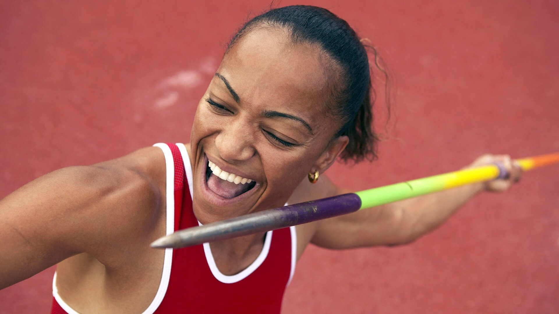 马克斯·维斯塔潘赢得2024年F1世界冠军，f1收官战维斯塔潘夺下杆位